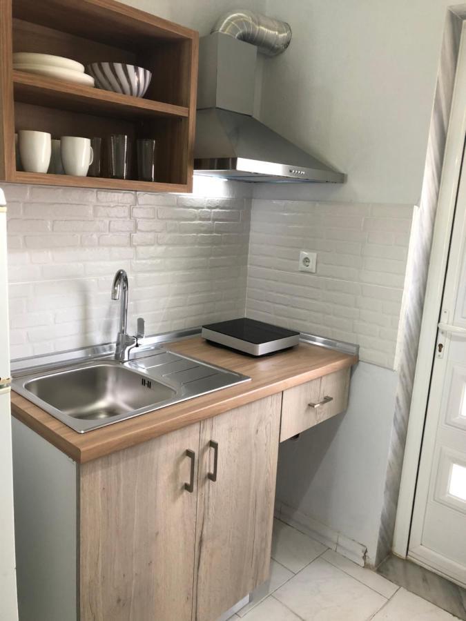 Thealos Inn Nea Vrasna Luaran gambar