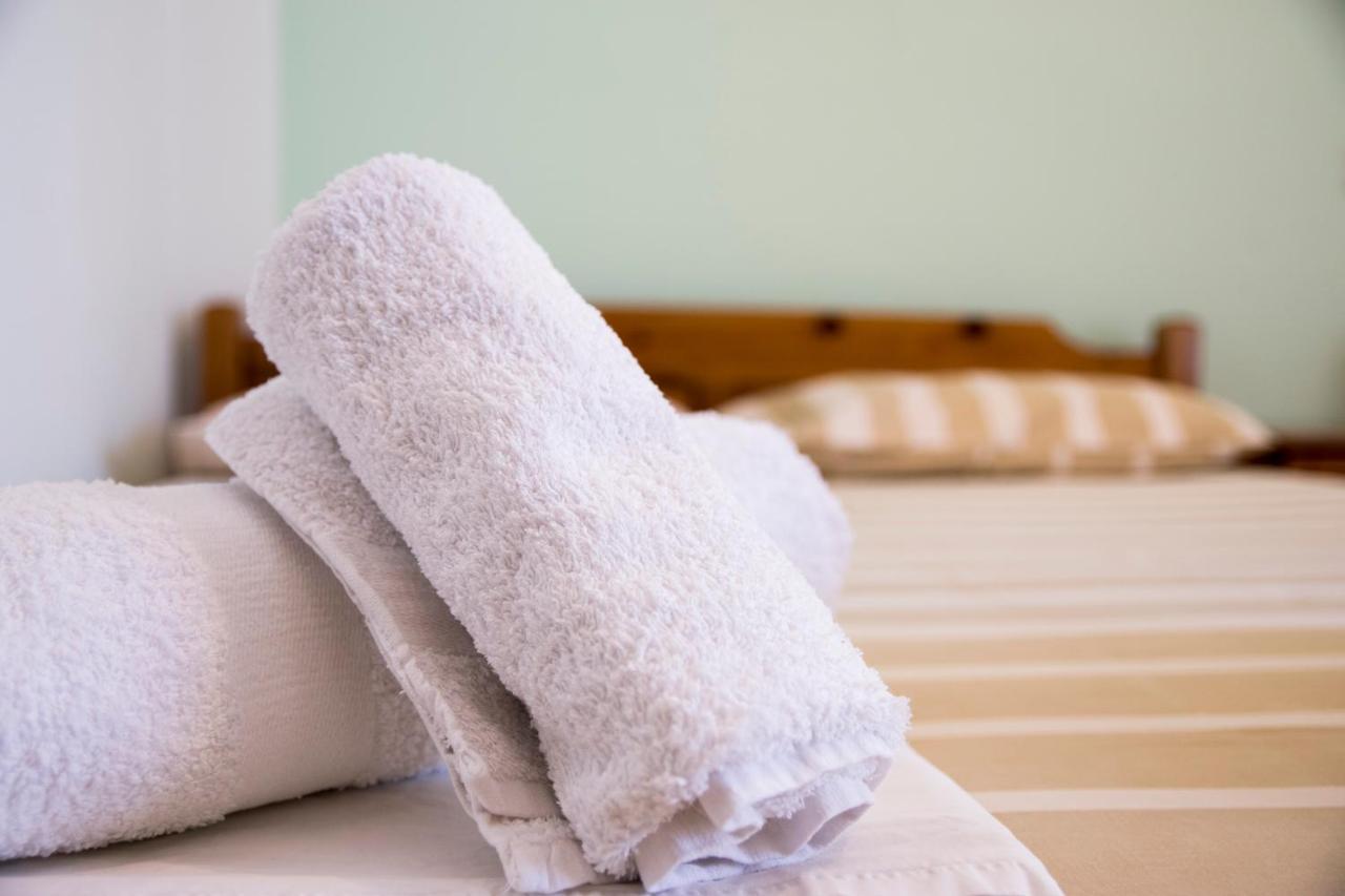 Thealos Inn Nea Vrasna Luaran gambar