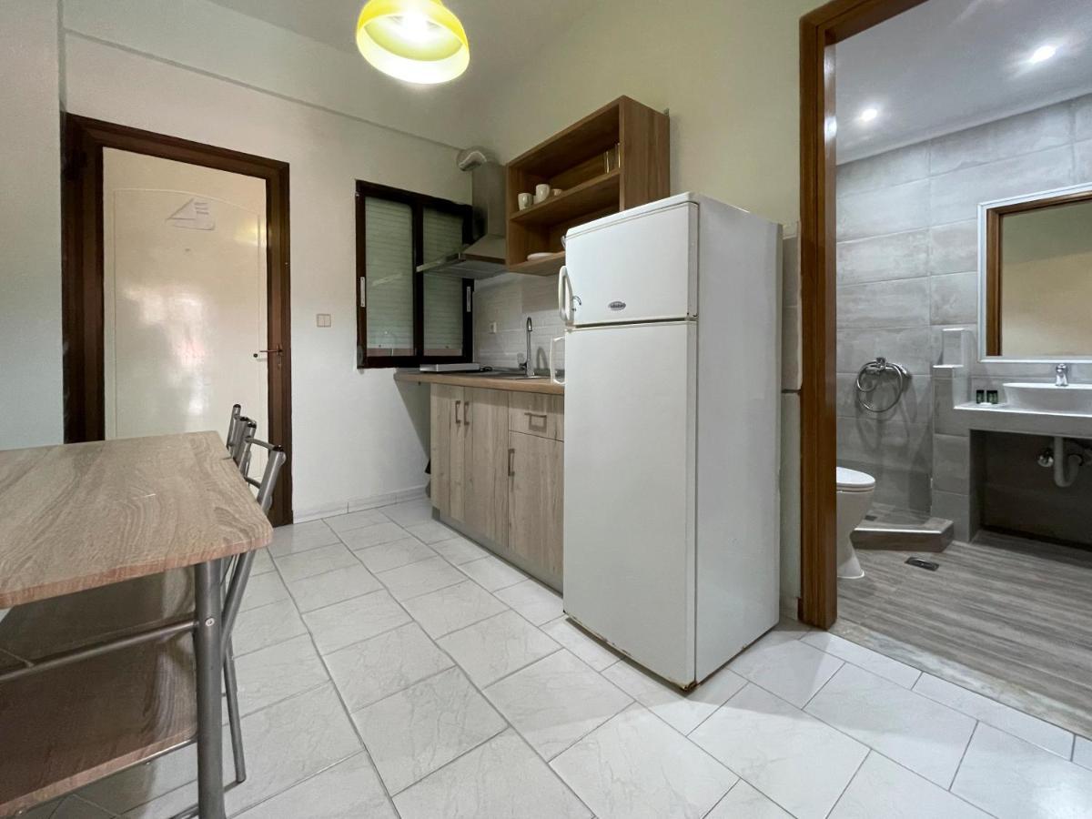 Thealos Inn Nea Vrasna Luaran gambar